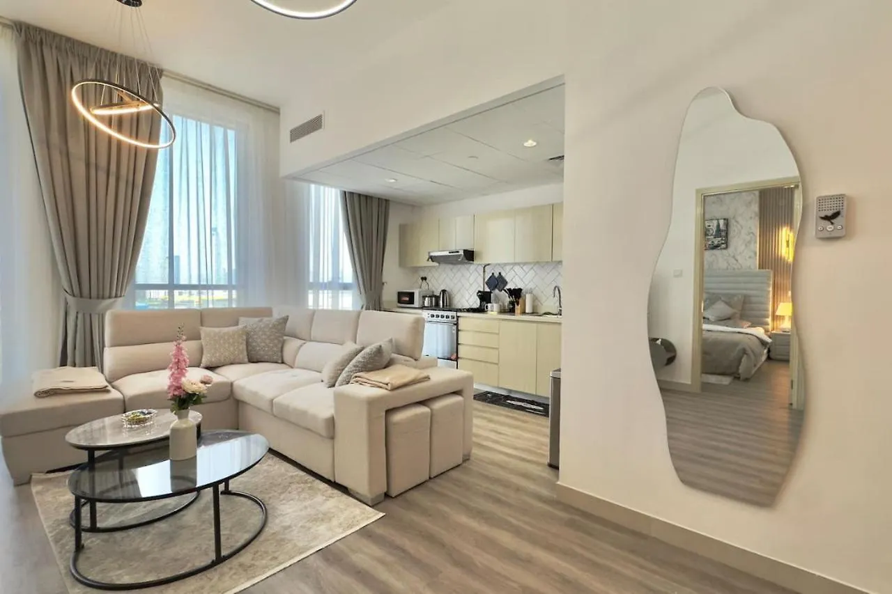 דירות דובאי Sleek 1Br Getaway At Dania 1 With Inviting Balcony By Vibel